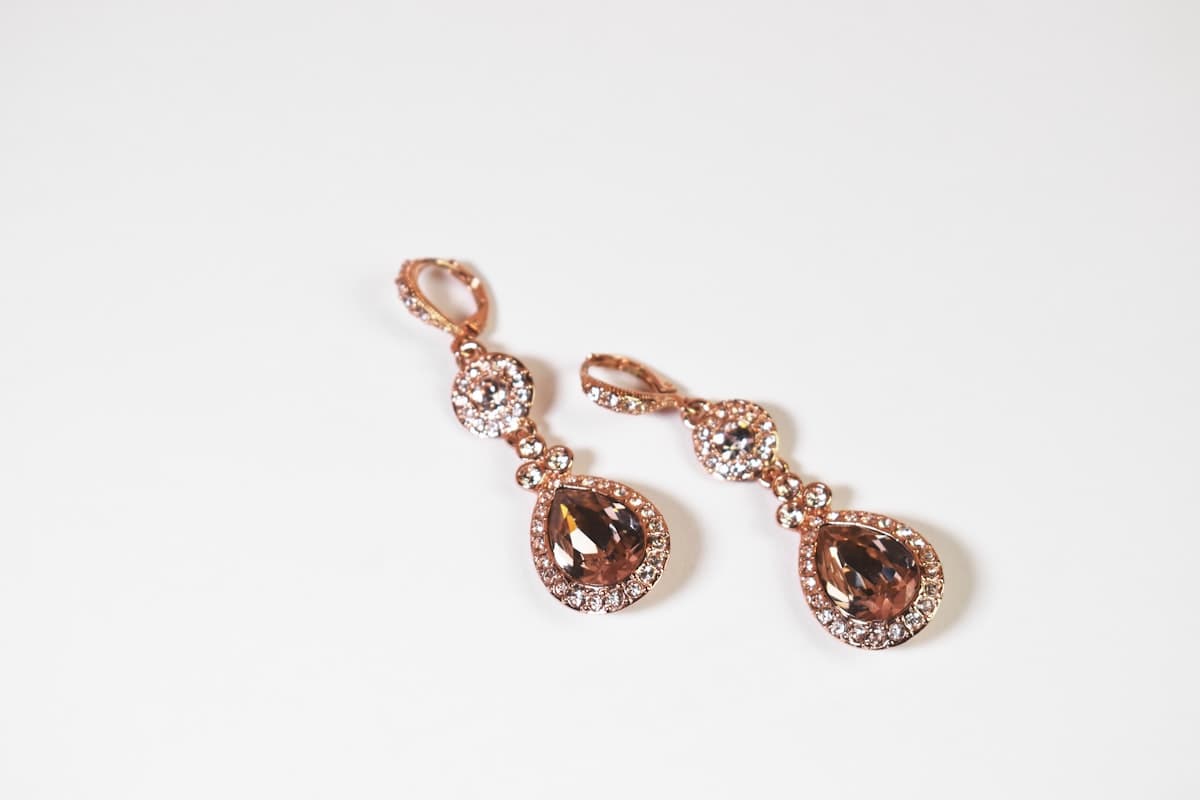 Transitioning Your Jewelry from Day to Night